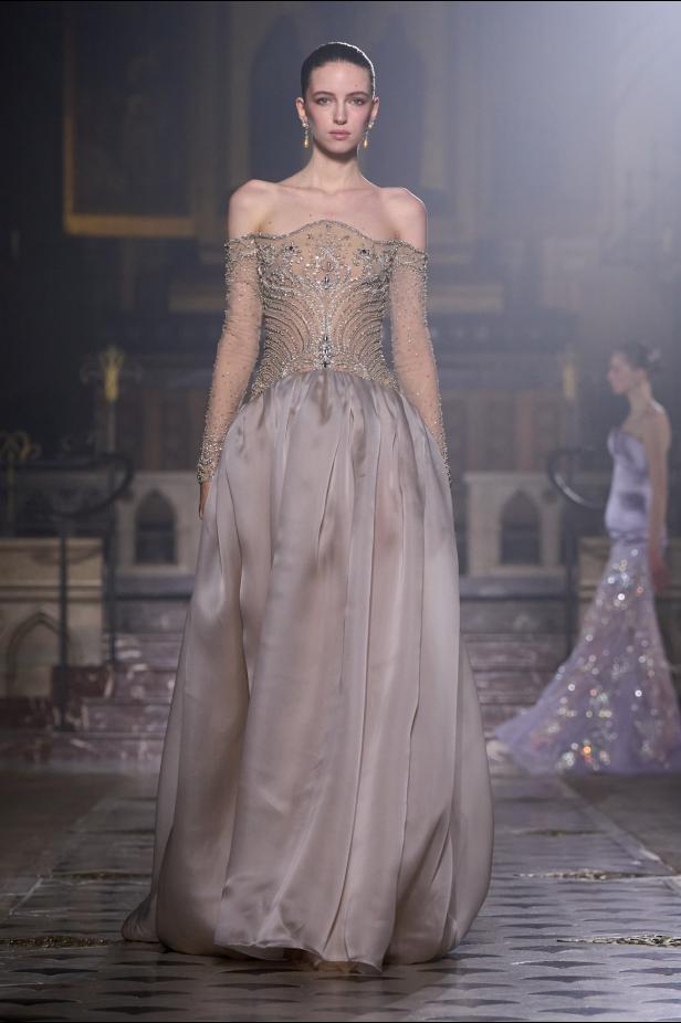 مجموعة George Hobeika للأزياء الراقية لربيع وصيف 2026