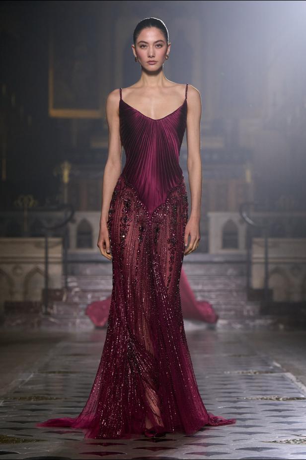 مجموعة George Hobeika للأزياء الراقية لربيع وصيف 2026