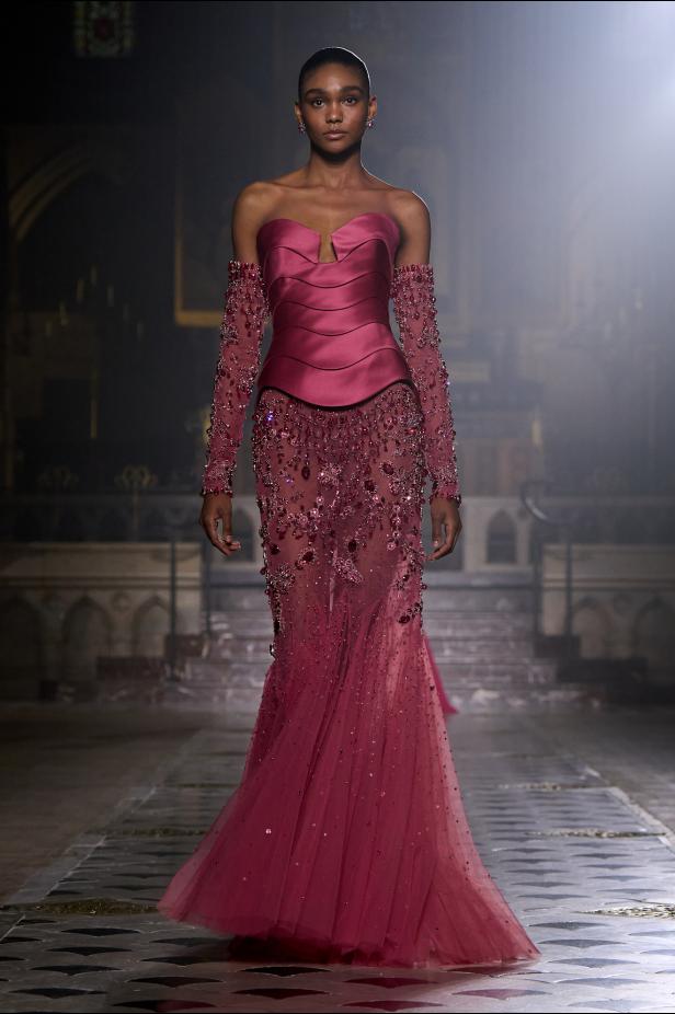 مجموعة George Hobeika للأزياء الراقية لربيع وصيف 2026