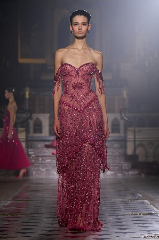 مجموعة George Hobeika للأزياء الراقية لربيع وصيف 2026