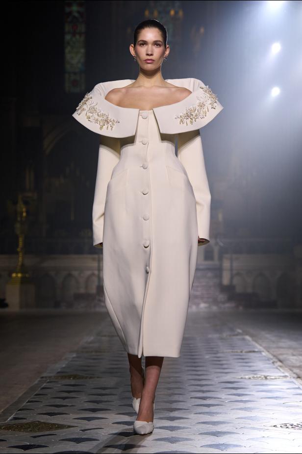 مجموعة George Hobeika للأزياء الراقية لربيع وصيف 2026