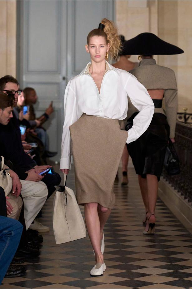 مجموعة Jacquemus لخريف وشتاء 2026 تعيد صياغة مرح الثمانينيات بأسلوب مميّز