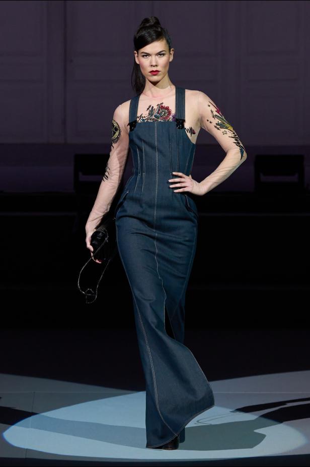 عرض أزياء مجموعة Julien Fournie لربيع وصيف 2026