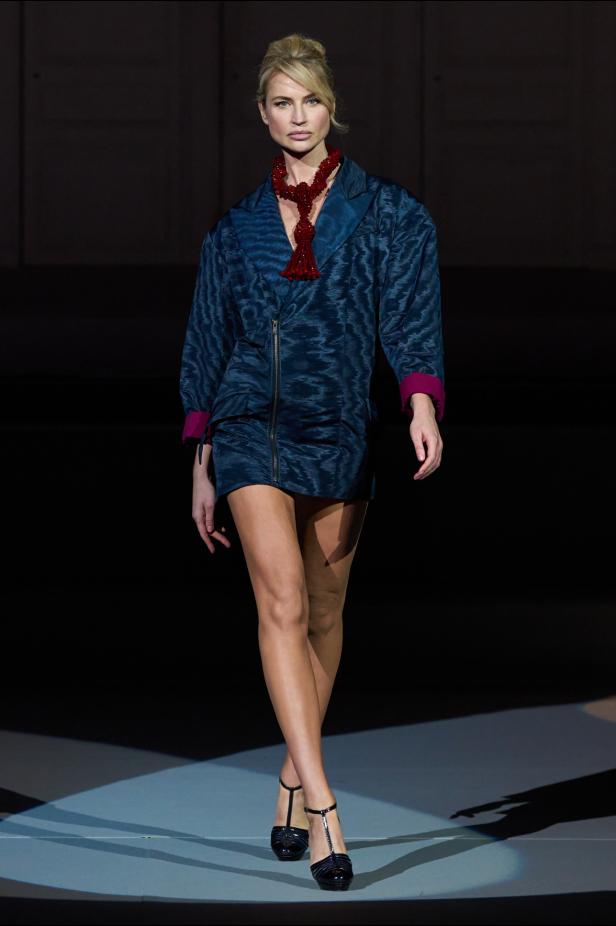 عرض أزياء مجموعة Julien Fournie لربيع وصيف 2026