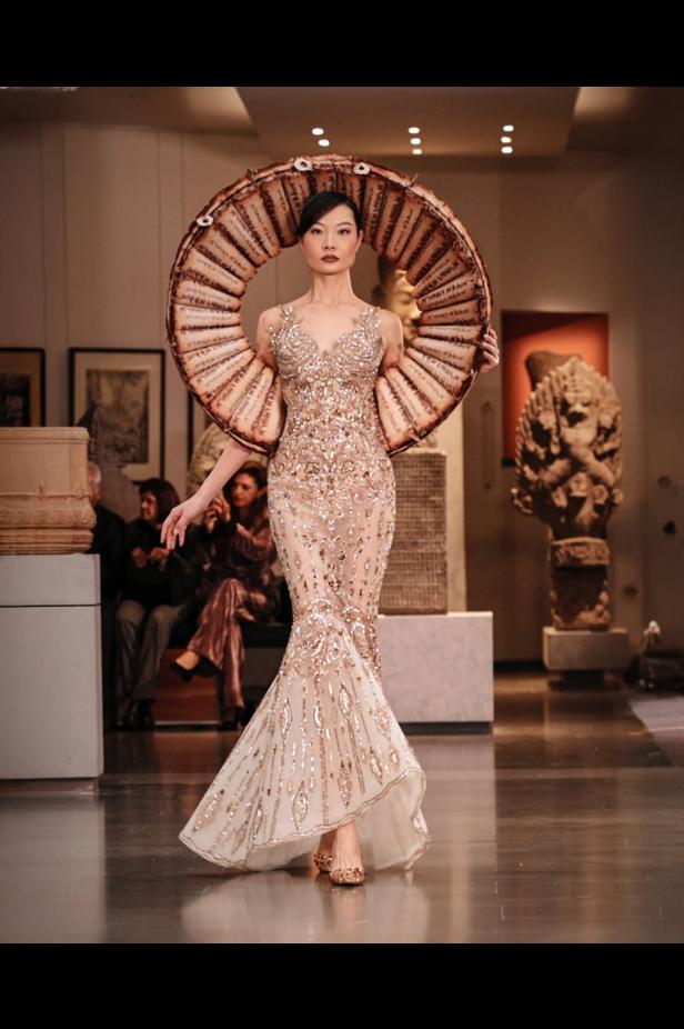 مجموعة المصممة منال عجّاج للأزياء الراقية لربيع وصيف 2026.. أنوثة المشرق وسحر الضوء 