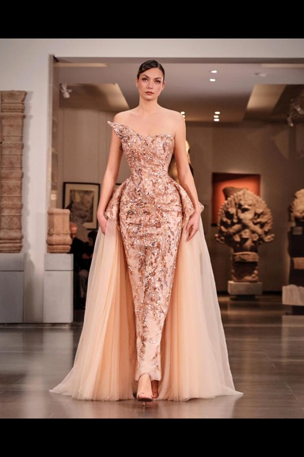 مجموعة المصممة منال عجّاج للأزياء الراقية لربيع وصيف 2026.. أنوثة المشرق وسحر الضوء 