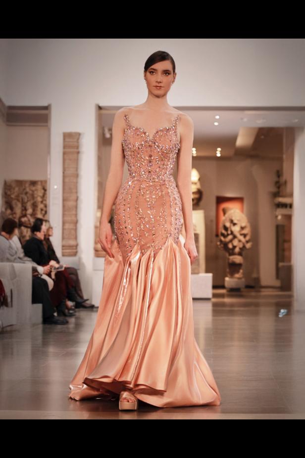 مجموعة المصممة منال عجّاج للأزياء الراقية لربيع وصيف 2026.. أنوثة المشرق وسحر الضوء 