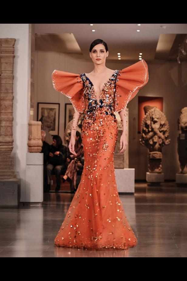 مجموعة المصممة منال عجّاج للأزياء الراقية لربيع وصيف 2026.. أنوثة المشرق وسحر الضوء 