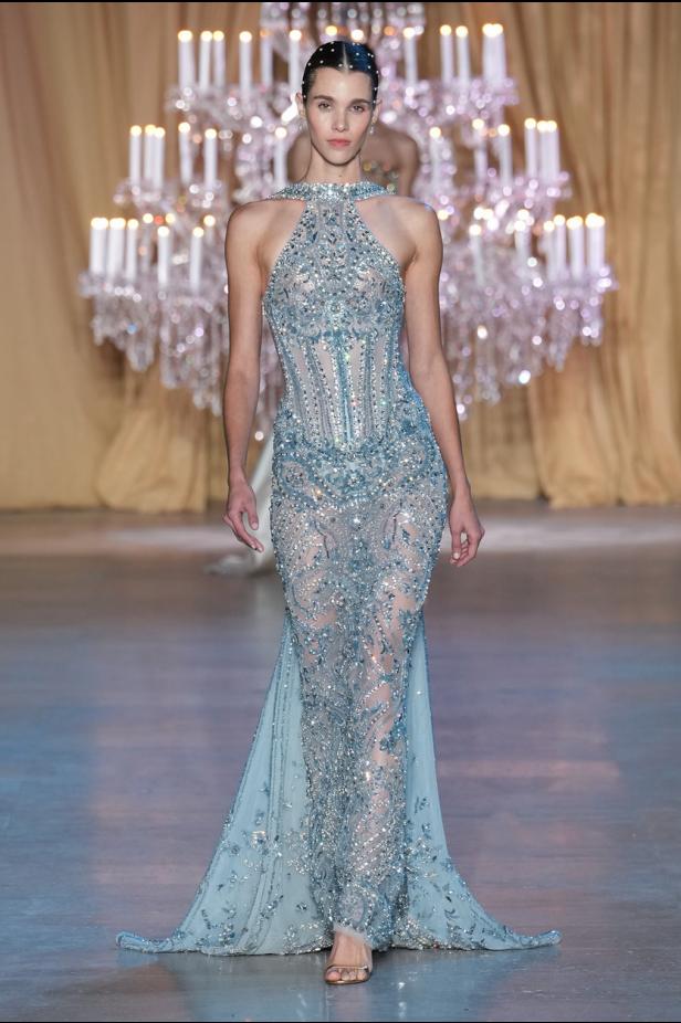 مجموعة زهير مراد تحاكي رقي المرأة في باريس