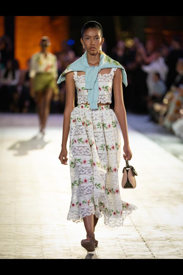 احتفالية الـ 60 عاماً لأوسكار دي لا رينتا... رحلة عاطفية إلى الجذور الدومينيكية