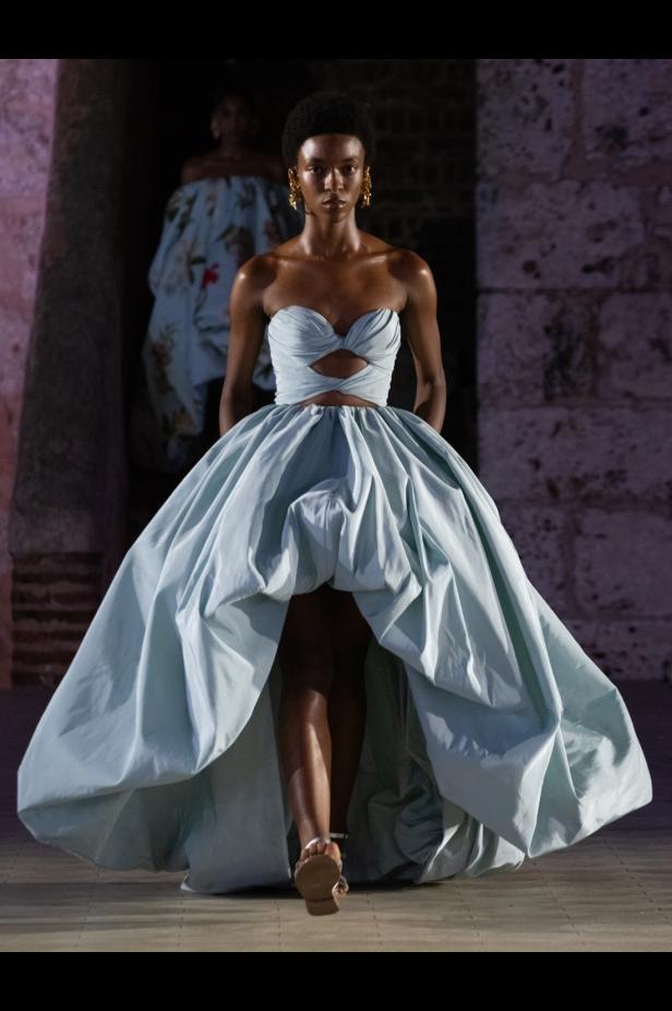 احتفالية الـ 60 عاماً لأوسكار دي لا رينتا... رحلة عاطفية إلى الجذور الدومينيكية