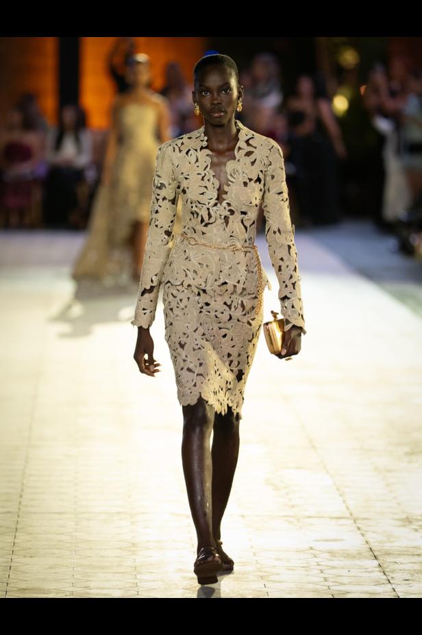 احتفالية الـ 60 عاماً لأوسكار دي لا رينتا... رحلة عاطفية إلى الجذور الدومينيكية