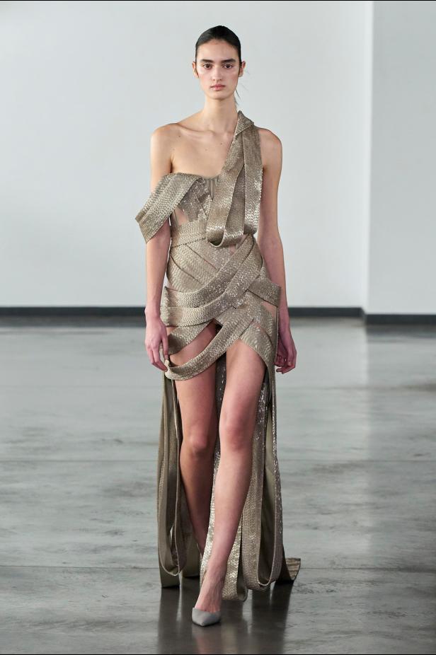 مجموعة رامي العلي للأزياء الراقية لربيع 2026... حوار بين الحركة والأنوثة العصرية