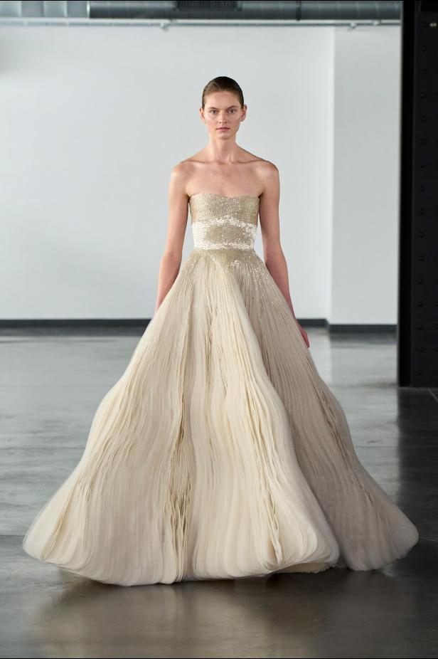 مجموعة رامي العلي للأزياء الراقية لربيع 2026... حوار بين الحركة والأنوثة العصرية