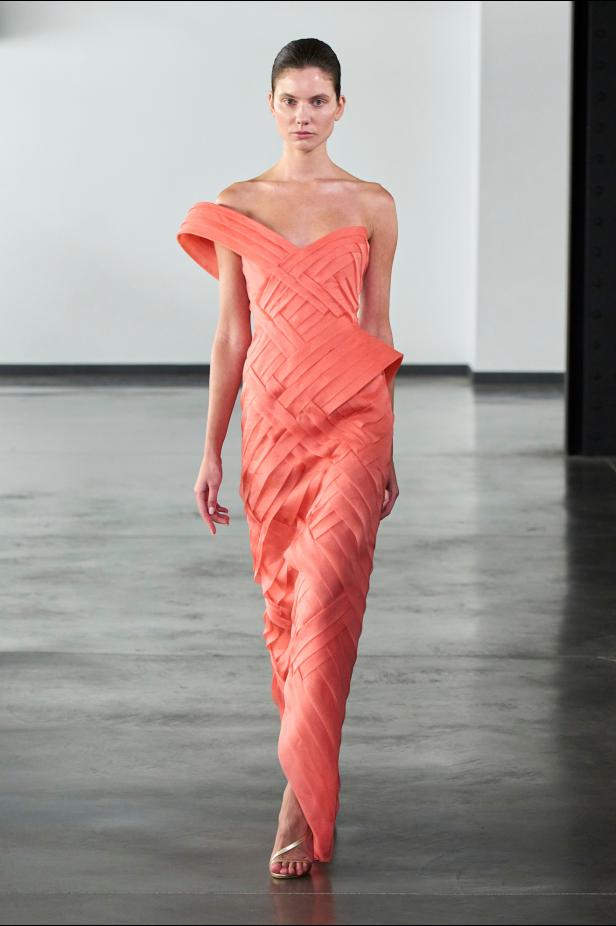 مجموعة رامي العلي للأزياء الراقية لربيع 2026... حوار بين الحركة والأنوثة العصرية