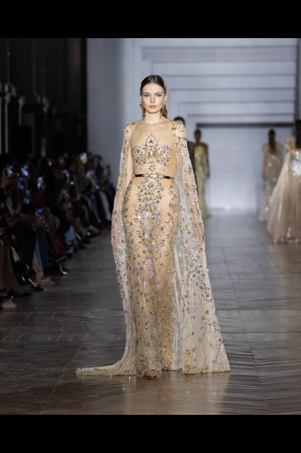 مجموعة طوني ورد للأزياء الراقية... عندما يرتدي الضوء أزياءً راقية