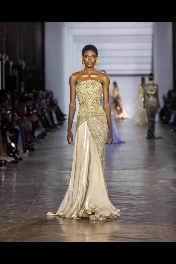 مجموعة طوني ورد للأزياء الراقية... عندما يرتدي الضوء أزياءً راقية