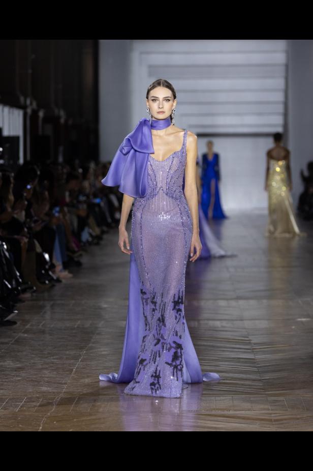 مجموعة طوني ورد للأزياء الراقية... عندما يرتدي الضوء أزياءً راقية