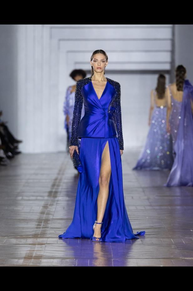 مجموعة طوني ورد للأزياء الراقية... عندما يرتدي الضوء أزياءً راقية