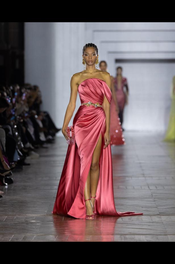 مجموعة طوني ورد للأزياء الراقية... عندما يرتدي الضوء أزياءً راقية