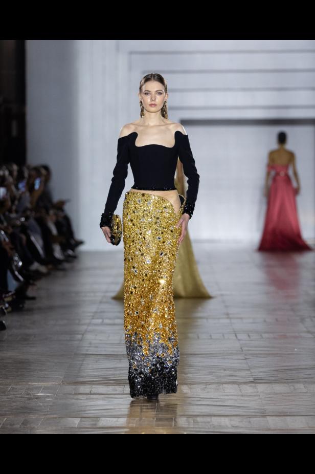 مجموعة طوني ورد للأزياء الراقية... عندما يرتدي الضوء أزياءً راقية