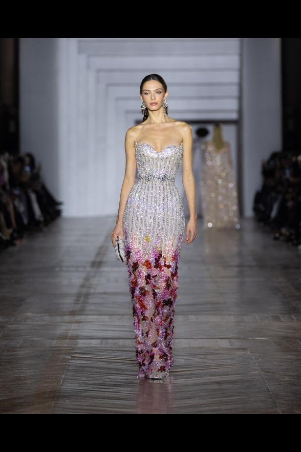 مجموعة طوني ورد للأزياء الراقية... عندما يرتدي الضوء أزياءً راقية