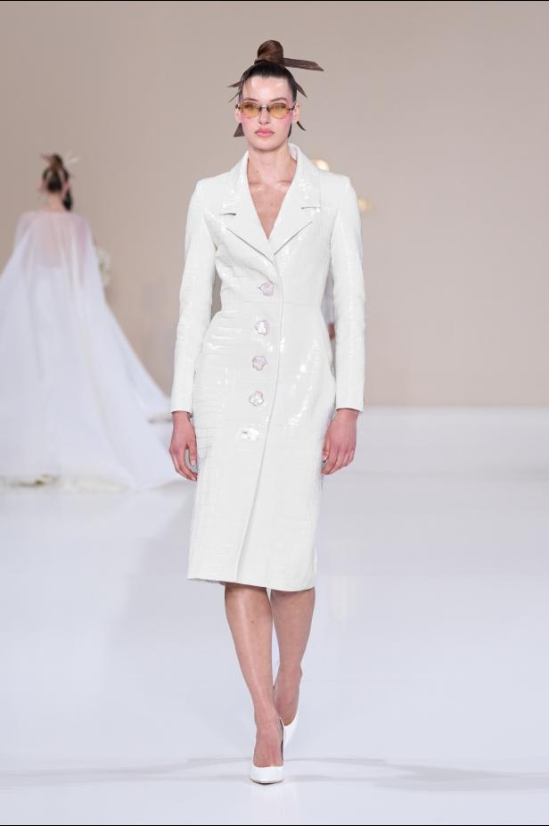 Tamara Ralph تطلق قصيدة للأناقة العصرية لموسم ربيع وصيف 2026 في مجموعة La Lumière Dorée