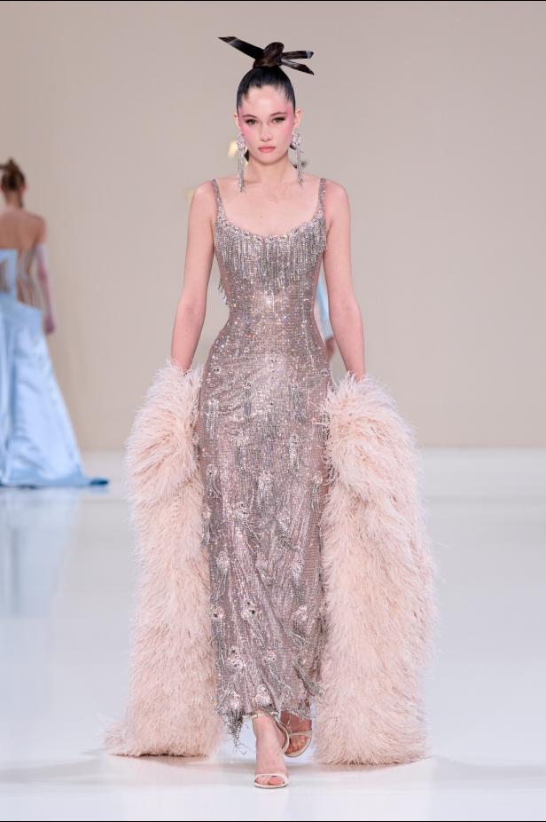 Tamara Ralph تطلق قصيدة للأناقة العصرية لموسم ربيع وصيف 2026 في مجموعة La Lumière Dorée