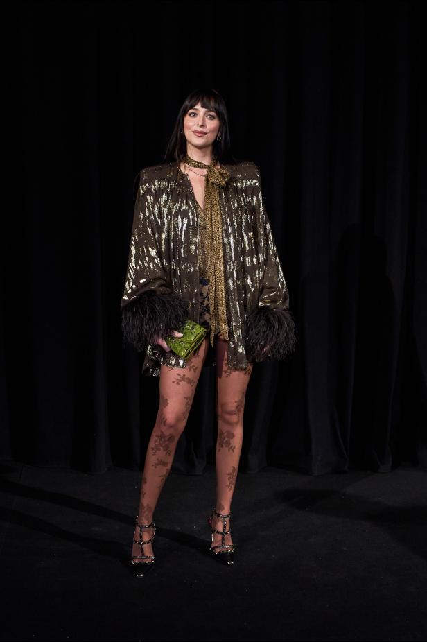  مجموعة Specula Mundi من فالنتينو للهوت كوتور.. دعوة  للتوقف وإعادة النظر في علاقتنا بالموضة