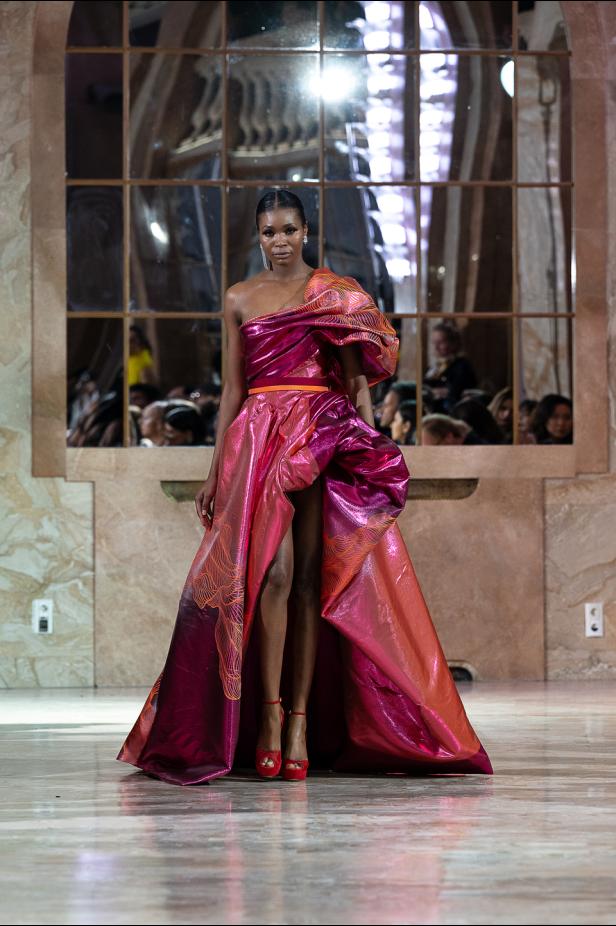 مجموعة روبير أبي نادر للأزياء الراقية 2026