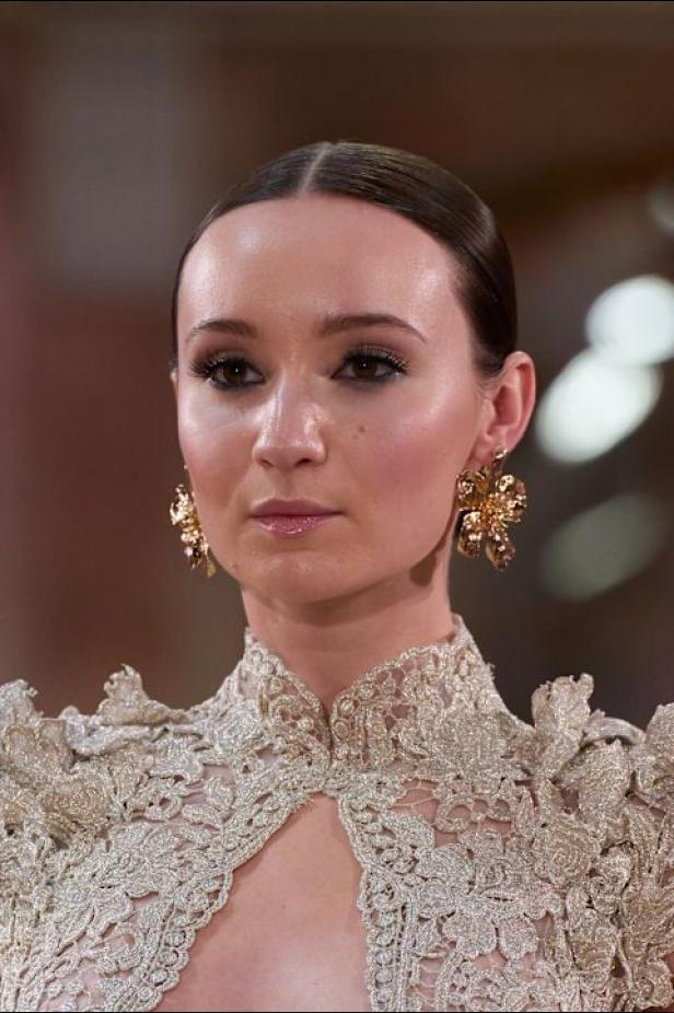 مجموعة روبير أبي نادر للأزياء الراقية 2026