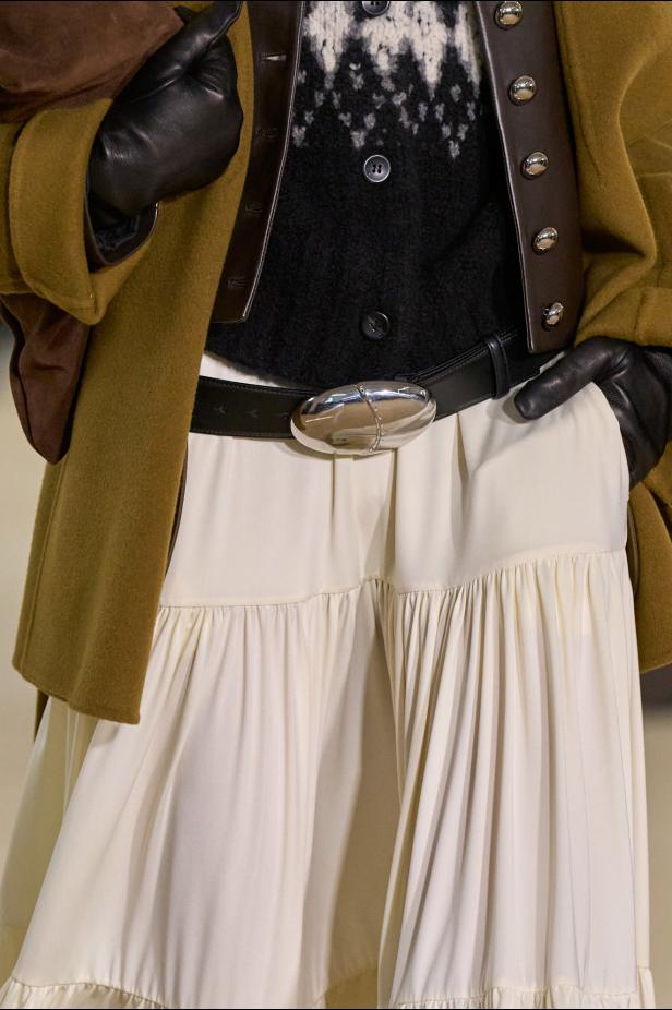 مجموعة ألتوزارا لخريف 2026 تعيد تعريف الأناقة اليومية بلمسة درامية مميّزة