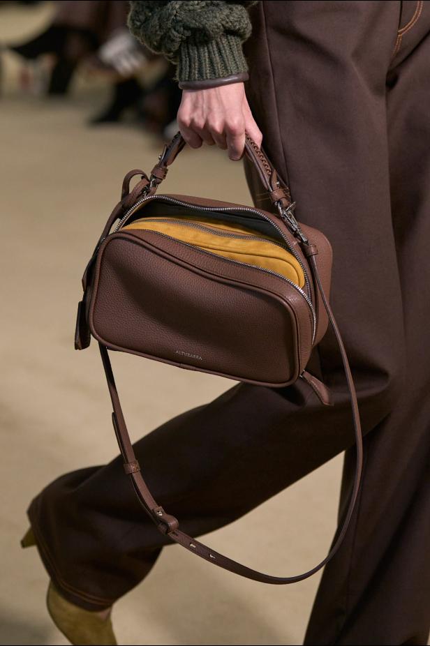 مجموعة ألتوزارا لخريف 2026 تعيد تعريف الأناقة اليومية بلمسة درامية مميّزة