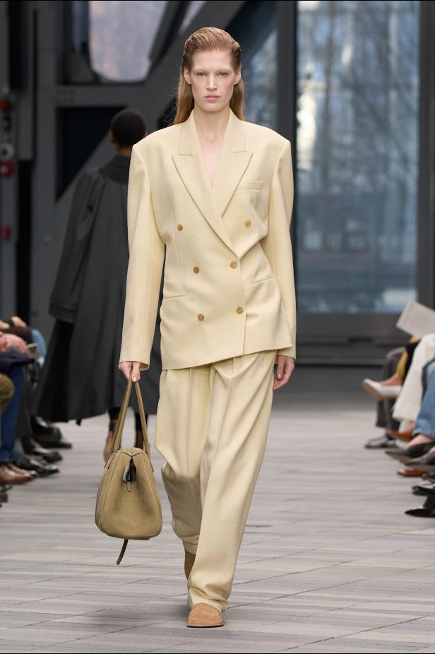 مجموعة كالفين كلاين لخريف 2026.. فن البساطة