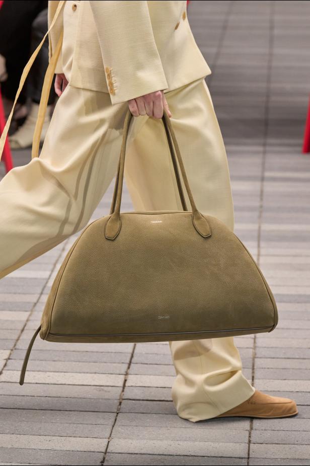 مجموعة كالفين كلاين لخريف 2026.. فن البساطة