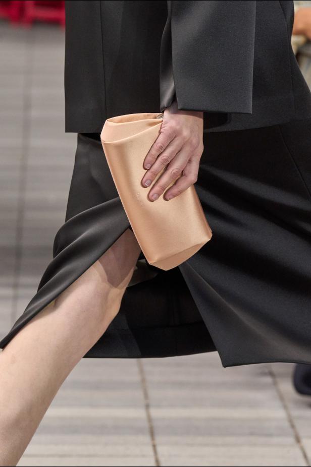 مجموعة كالفين كلاين لخريف 2026.. فن البساطة