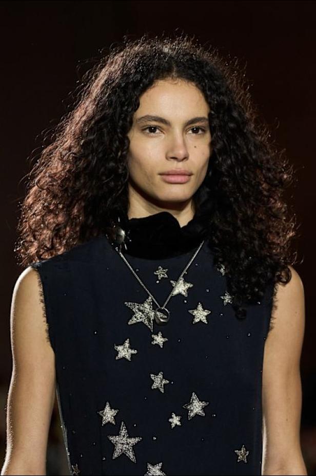 رحلة سينمائية في هوية الشباب مع مجموعة Coach خريف وشتاء 2026