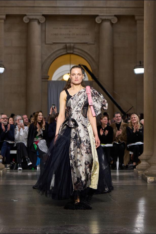 مجموعة Erdem لخريف وشتاء 2026-2027 