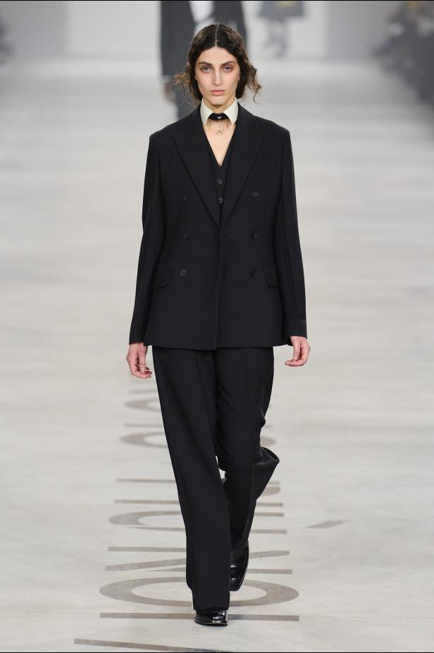 كيوري ترفع شعار "خزانة للجميع‎"‎‏ في أول عرض لها مع ‏Fendi‏ لموسم خريف 2026‏