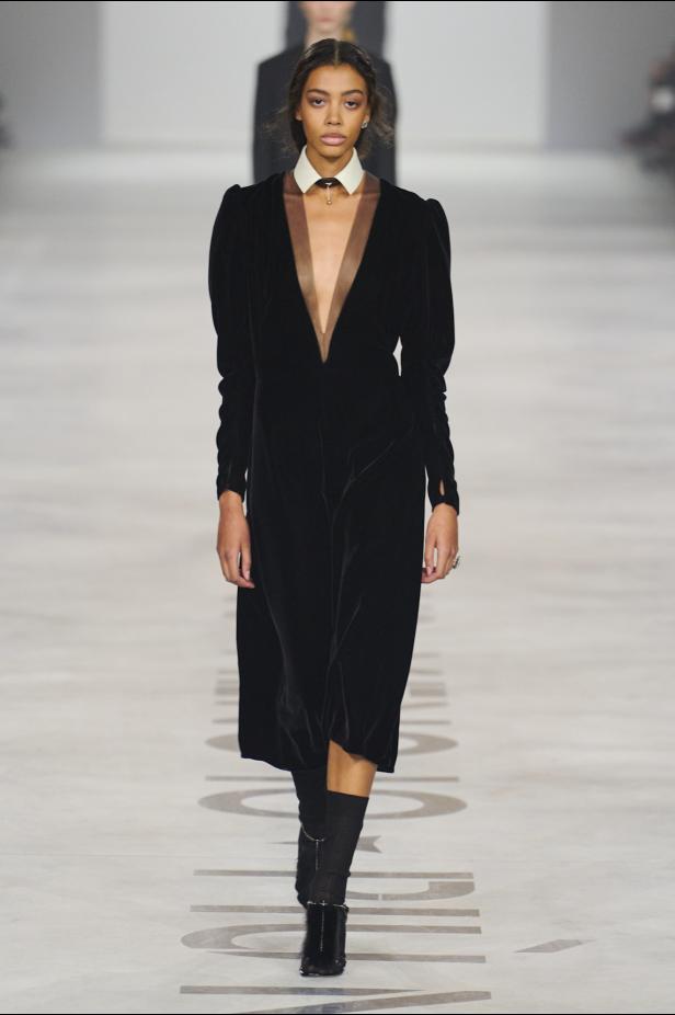 كيوري ترفع شعار "خزانة للجميع‎"‎‏ في أول عرض لها مع ‏Fendi‏ لموسم خريف 2026‏