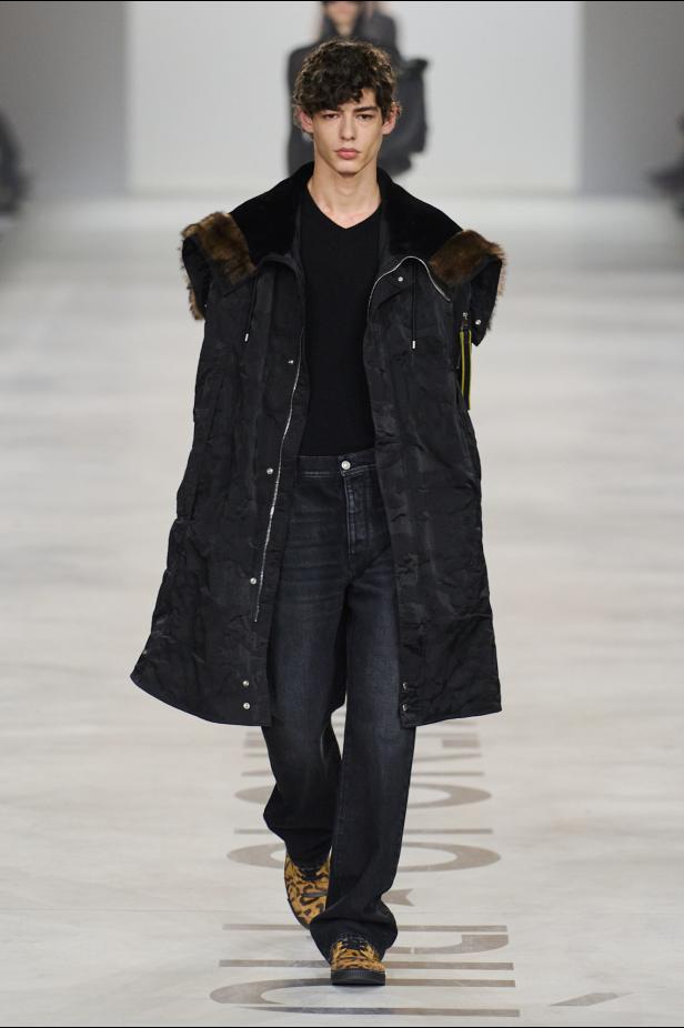 كيوري ترفع شعار "خزانة للجميع‎"‎‏ في أول عرض لها مع ‏Fendi‏ لموسم خريف 2026‏