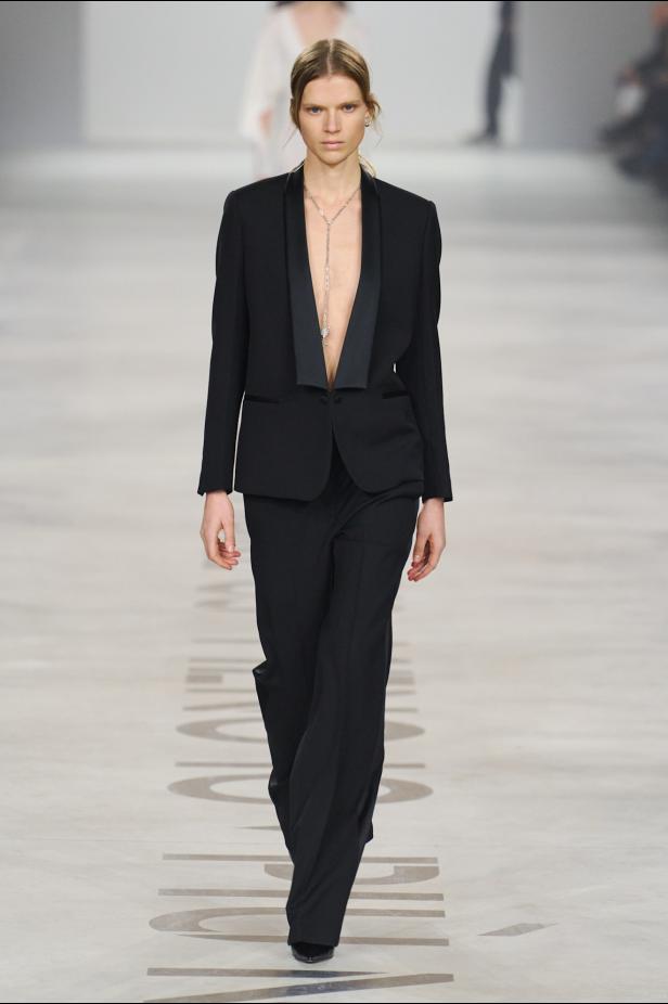 كيوري ترفع شعار "خزانة للجميع‎"‎‏ في أول عرض لها مع ‏Fendi‏ لموسم خريف 2026‏