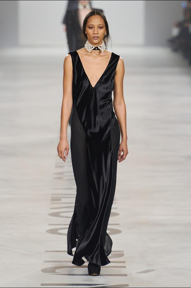 كيوري ترفع شعار "خزانة للجميع‎"‎‏ في أول عرض لها مع ‏Fendi‏ لموسم خريف 2026‏