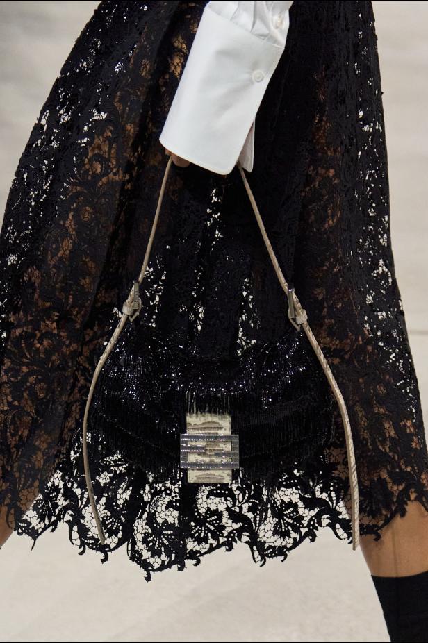 كيوري ترفع شعار "خزانة للجميع‎"‎‏ في أول عرض لها مع ‏Fendi‏ لموسم خريف 2026‏