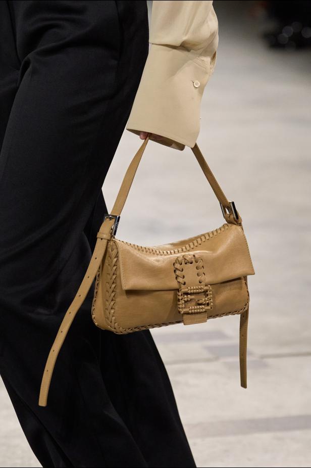 كيوري ترفع شعار "خزانة للجميع‎"‎‏ في أول عرض لها مع ‏Fendi‏ لموسم خريف 2026‏