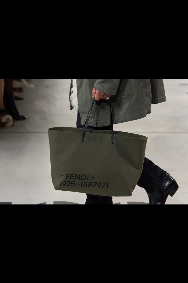 كيوري ترفع شعار "خزانة للجميع‎"‎‏ في أول عرض لها مع ‏Fendi‏ لموسم خريف 2026‏