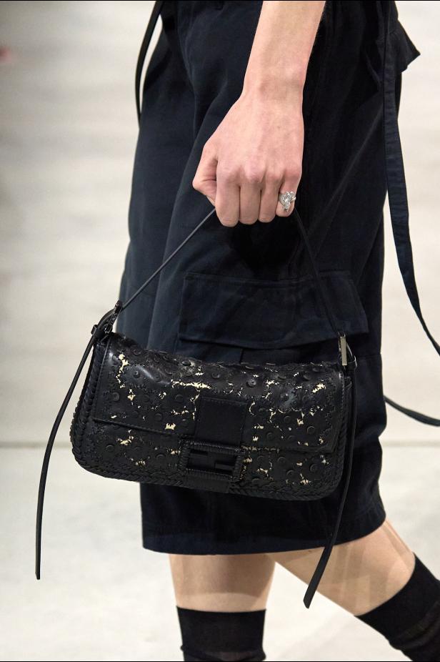 كيوري ترفع شعار "خزانة للجميع‎"‎‏ في أول عرض لها مع ‏Fendi‏ لموسم خريف 2026‏