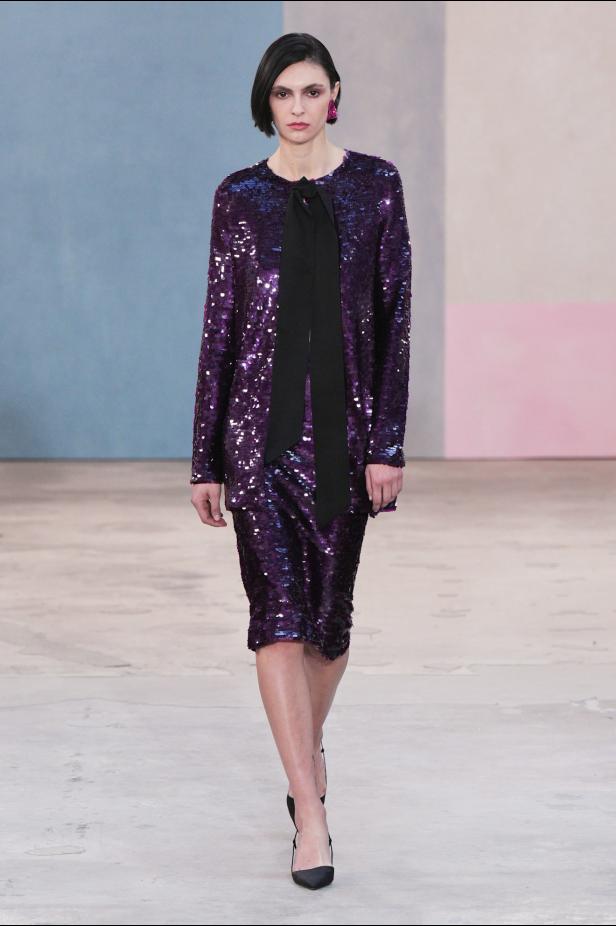  مجموعة كارولينا هيريرا لخريف 2026 تكريم للمرأة القوية والمثقفة