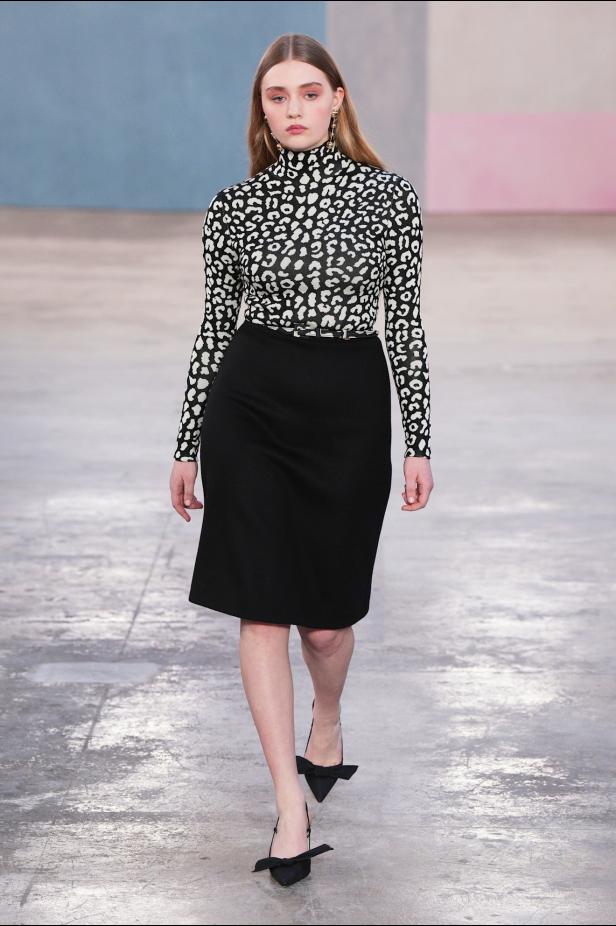  مجموعة كارولينا هيريرا لخريف 2026 تكريم للمرأة القوية والمثقفة