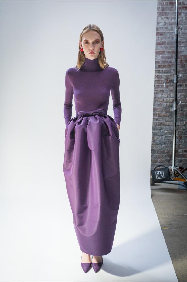  مجموعة كارولينا هيريرا لخريف 2026 تكريم للمرأة القوية والمثقفة